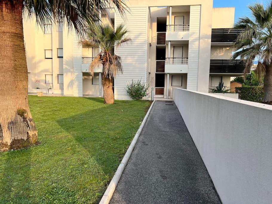 Luxury 3 Piece Garden Apartment In Cannes Marina Mandelieu Εξωτερικό φωτογραφία